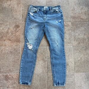Studio Blue Distressed Denim Skinny Jeans Woman’s Size 30